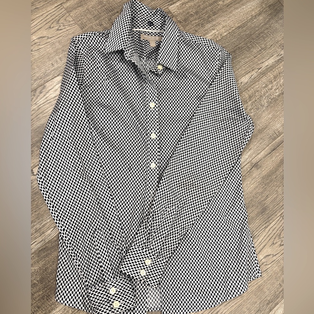 Banana Republic women’s printed button down